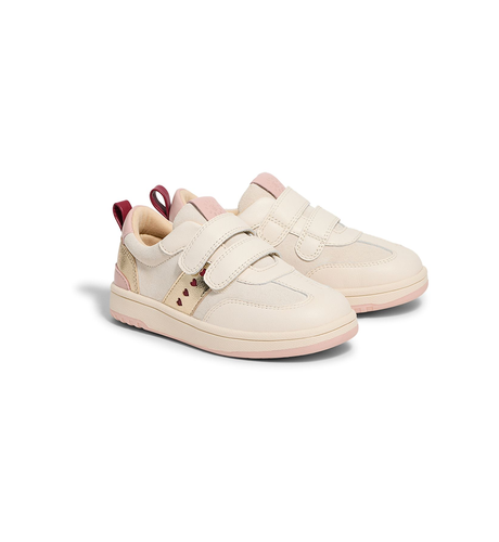 Pretty Brave River Trainer - Hearts