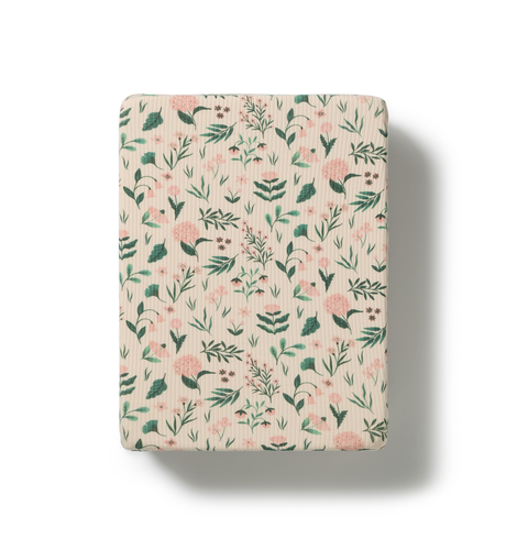 Wilson & Frenchy Sweet Bloom Organic Bassinet Sheet