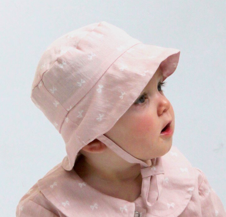 baby hat that ties under chin