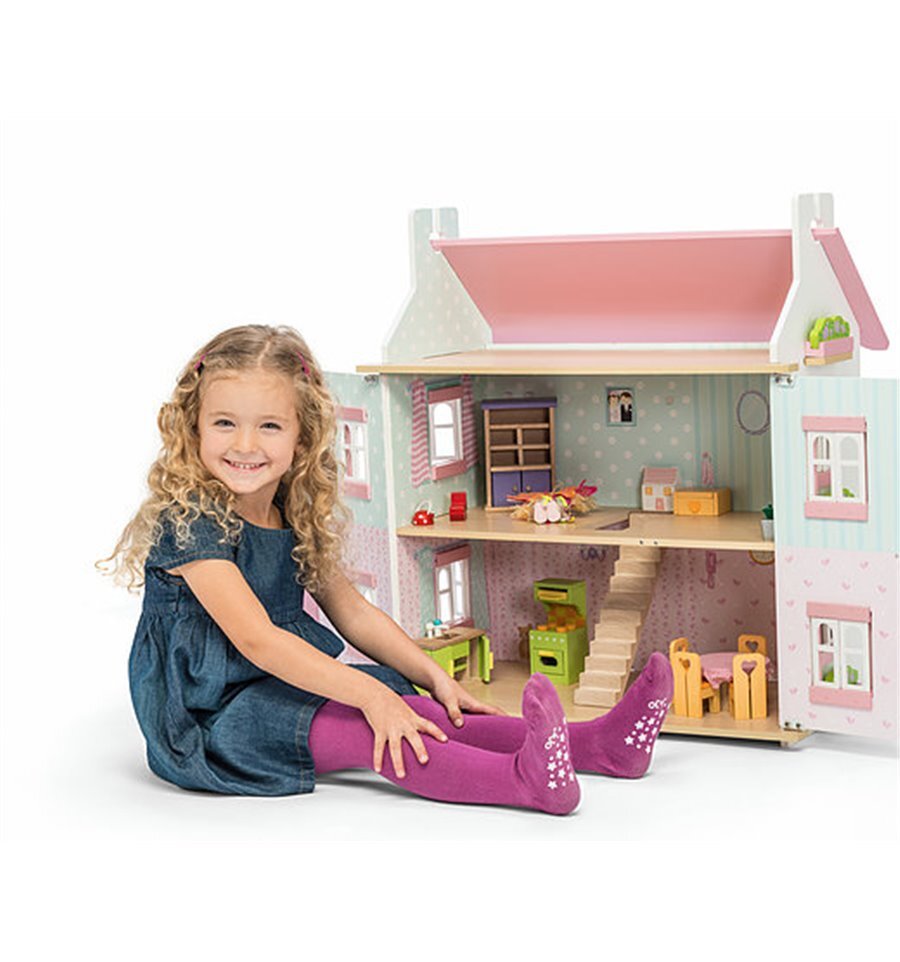 sophie's doll house