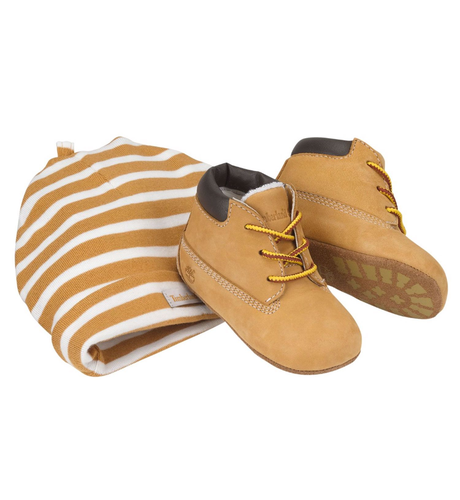 Timberland Infant Crib Booties & Hat Set - Wheat